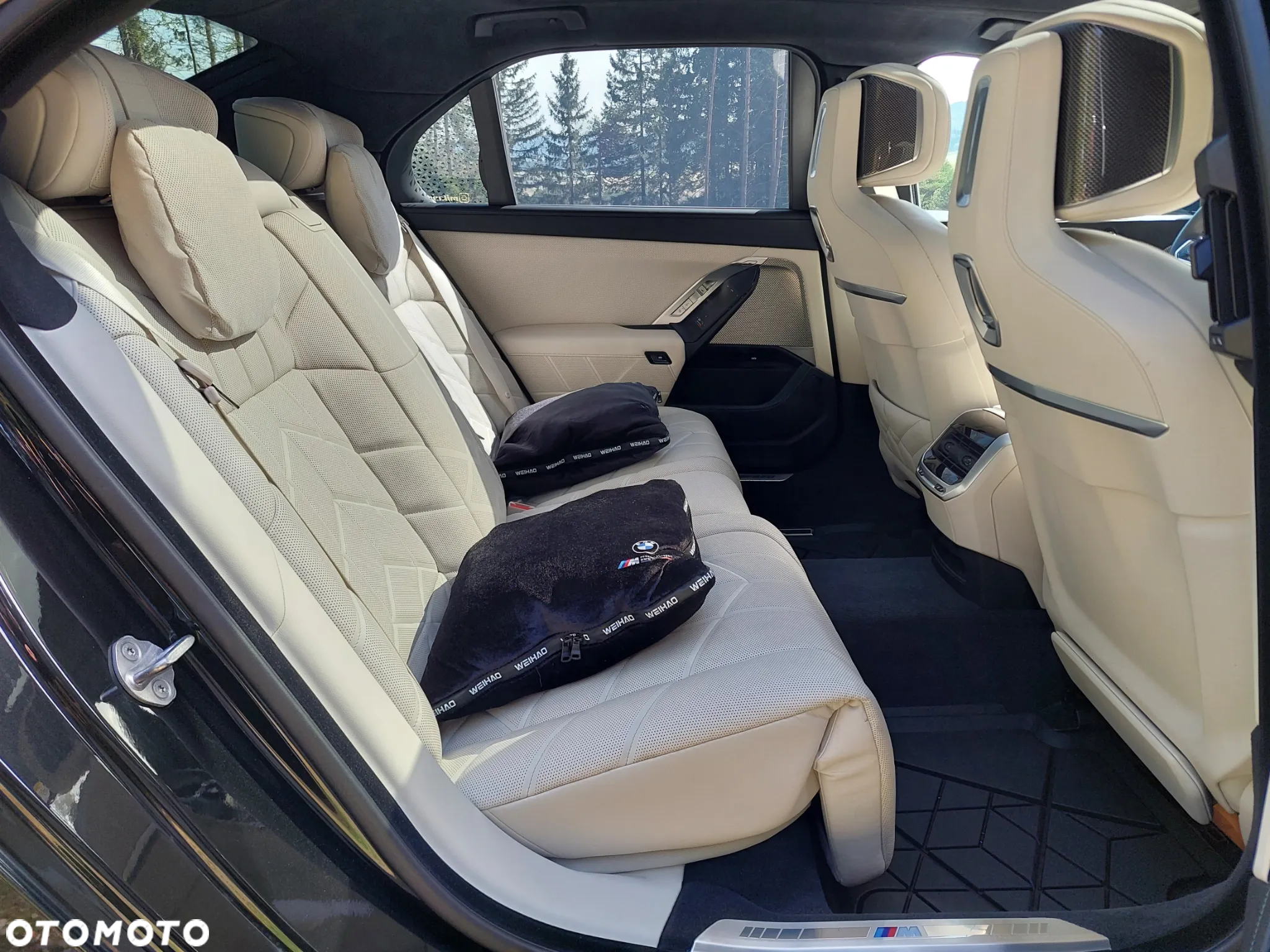 BMW Seria 7 - 24