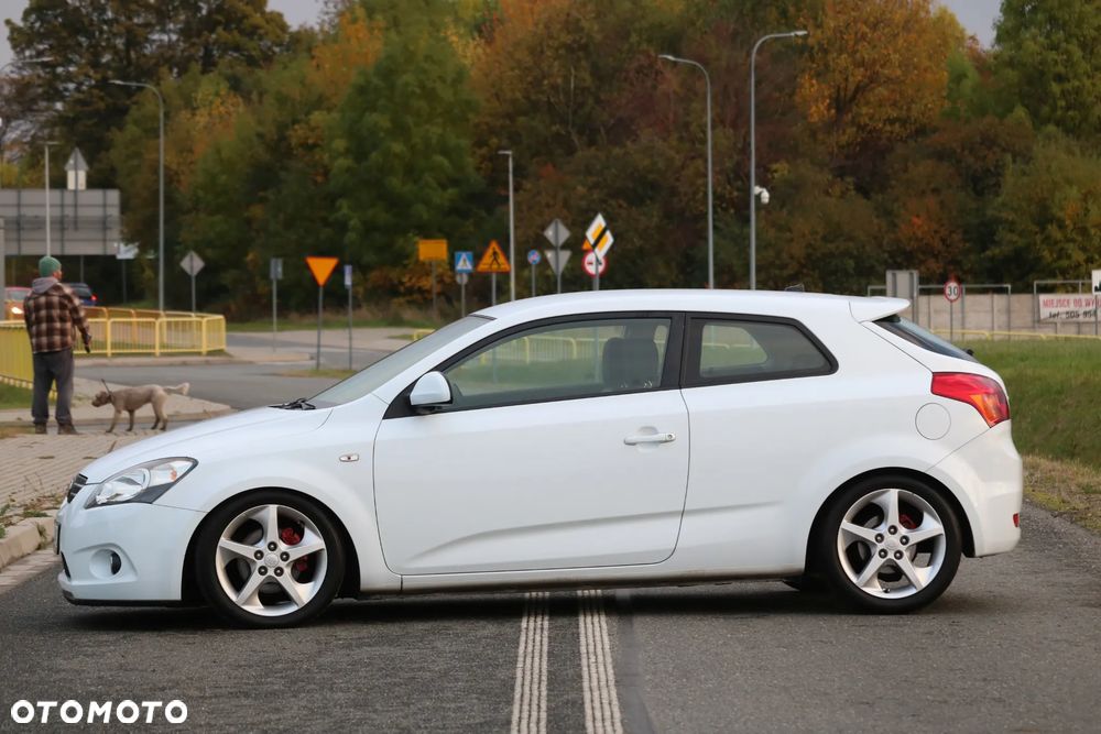 Kia Proceed 2009 photo 3