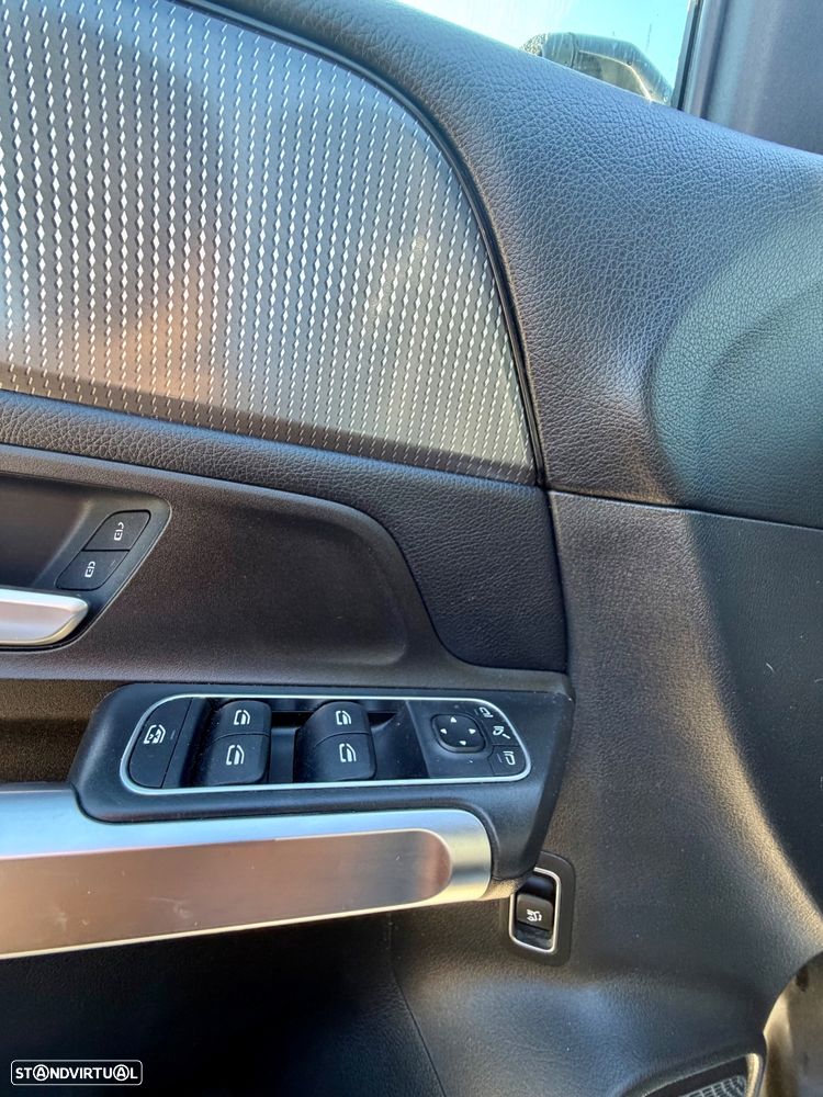 Mercedes-Benz GLB 180 d Progressive - 12