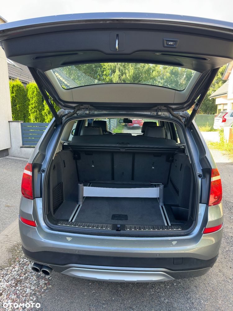 BMW X3 xDrive28i xLine - 12