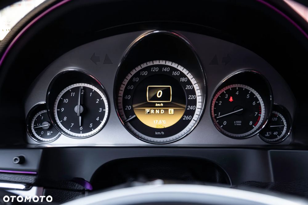 Mercedes-Benz Klasa E - 14