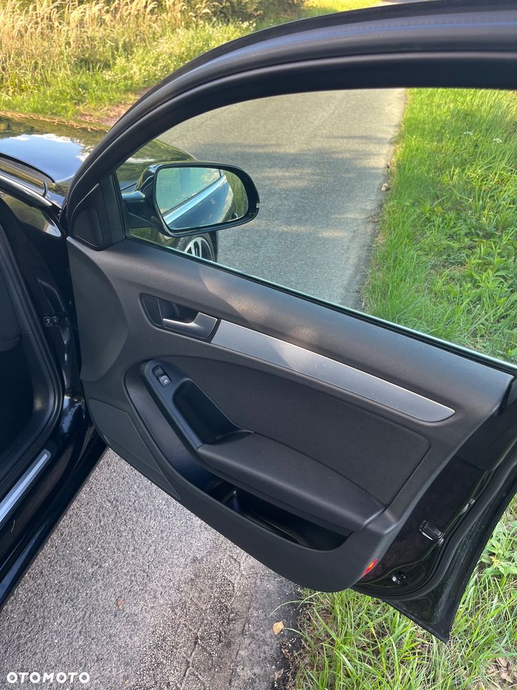 Audi A4 Avant 2.0 TDI Quattro - 10