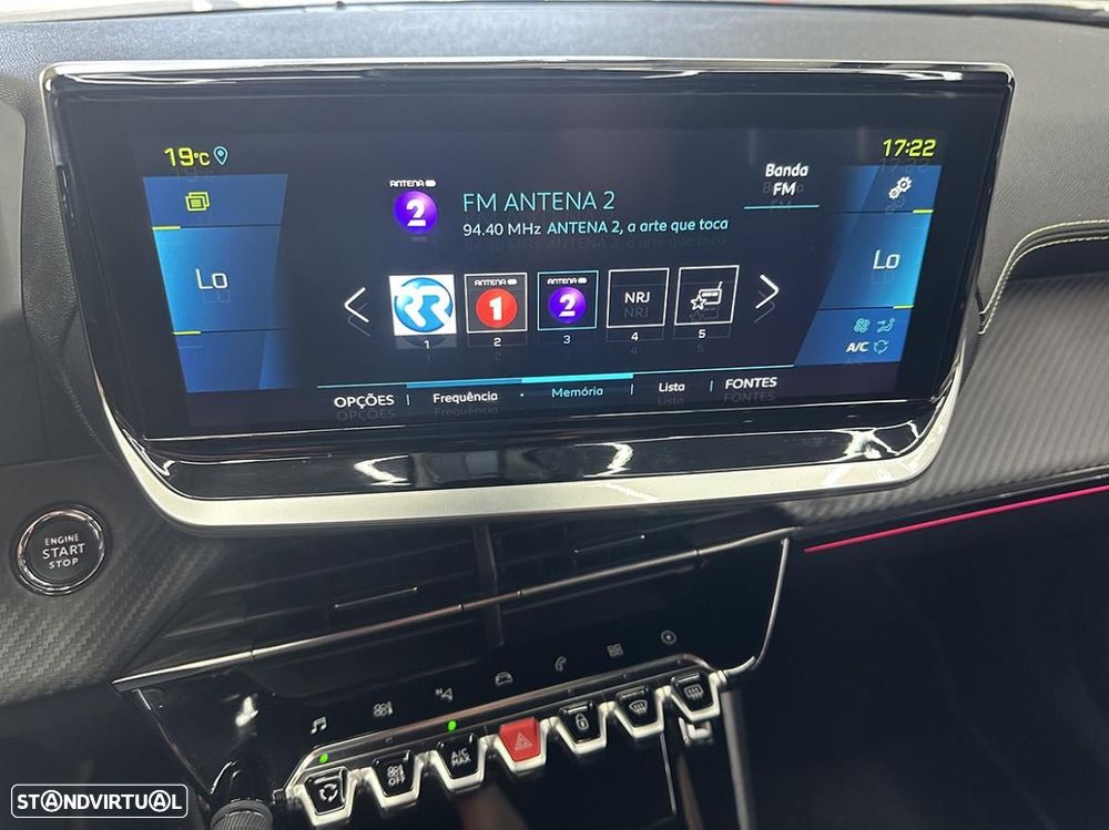 Peugeot e-2008 50 kWh GT Pack - 32