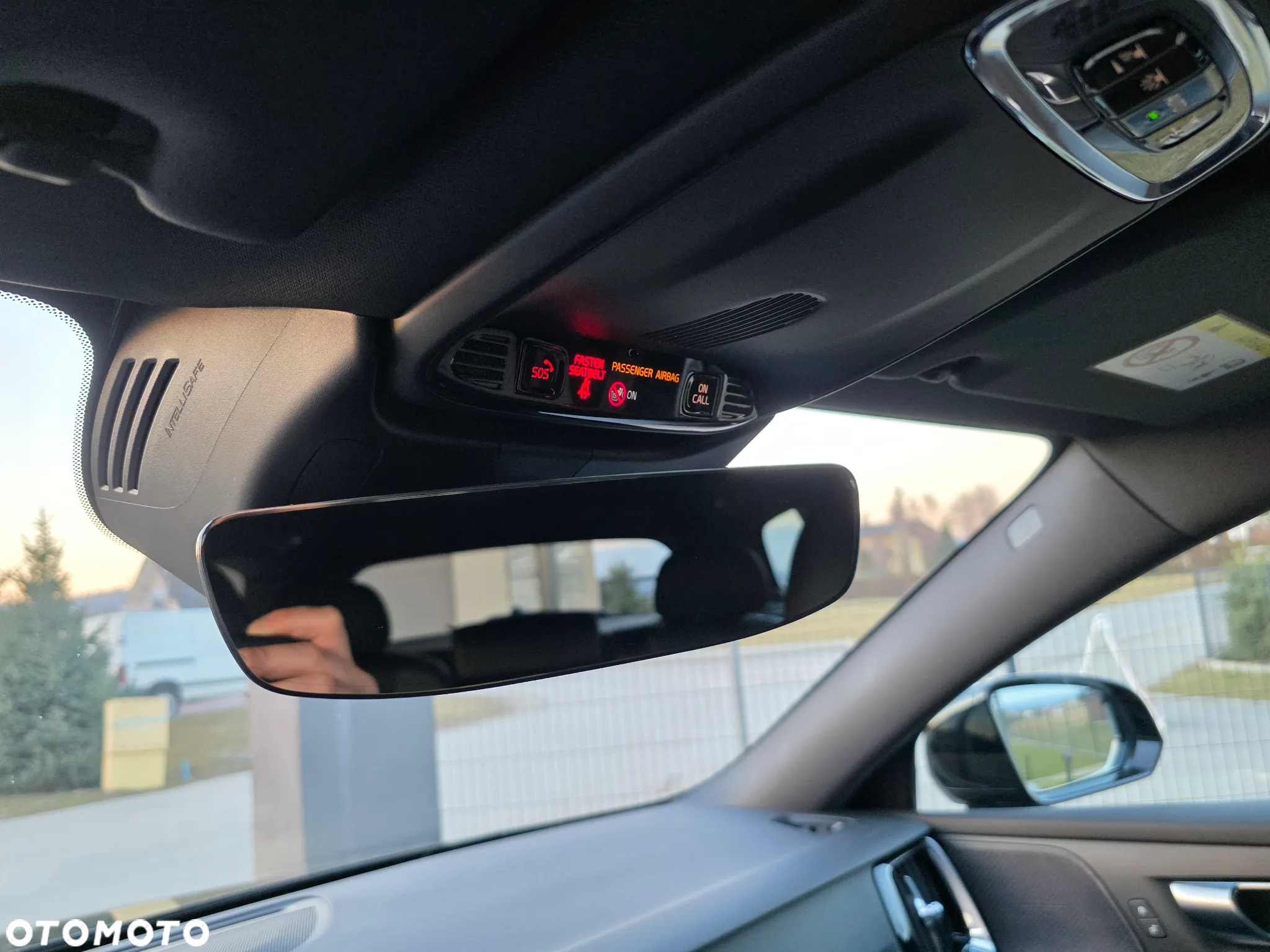 Volvo V60 T6 AWD Recharge Geartronic RDesign - 29