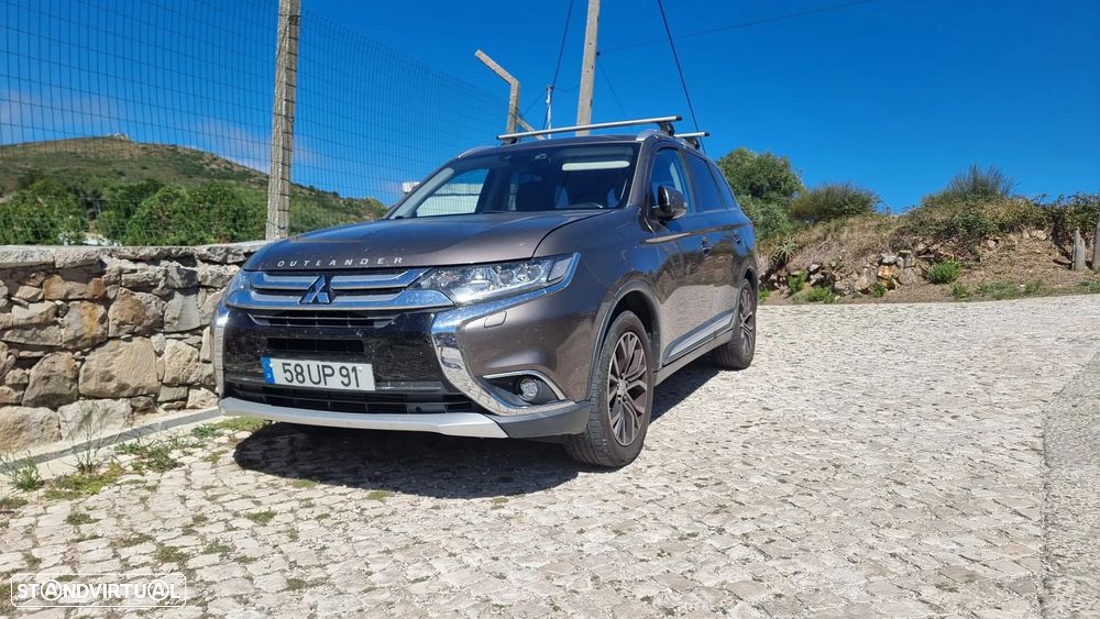 Mitsubishi Outlander 2.2 DI-D Intense+ - 6