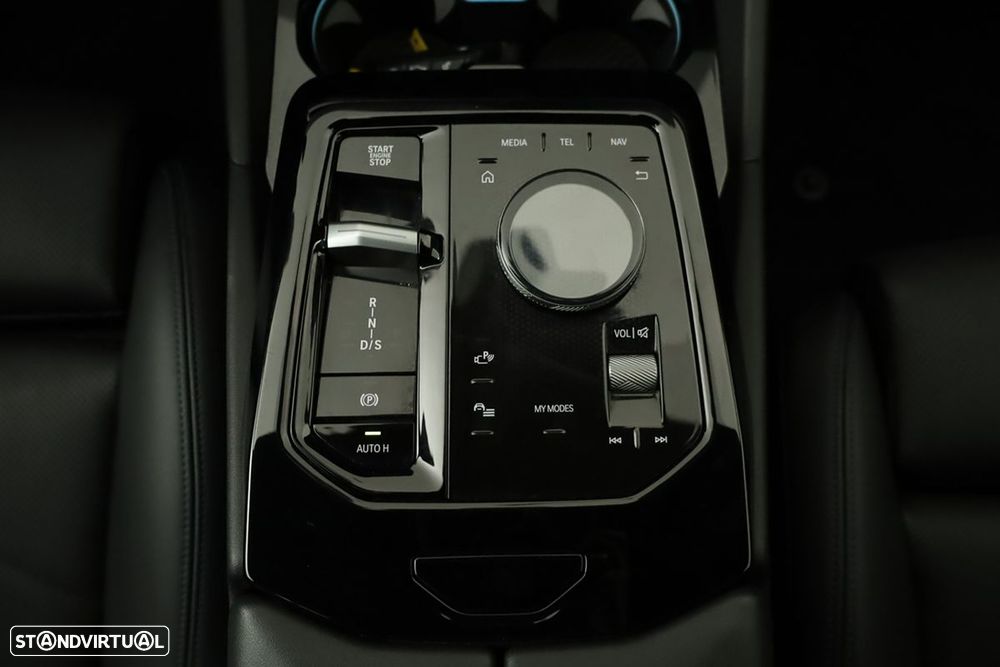 BMW 530 e Pack Desportivo M - 15