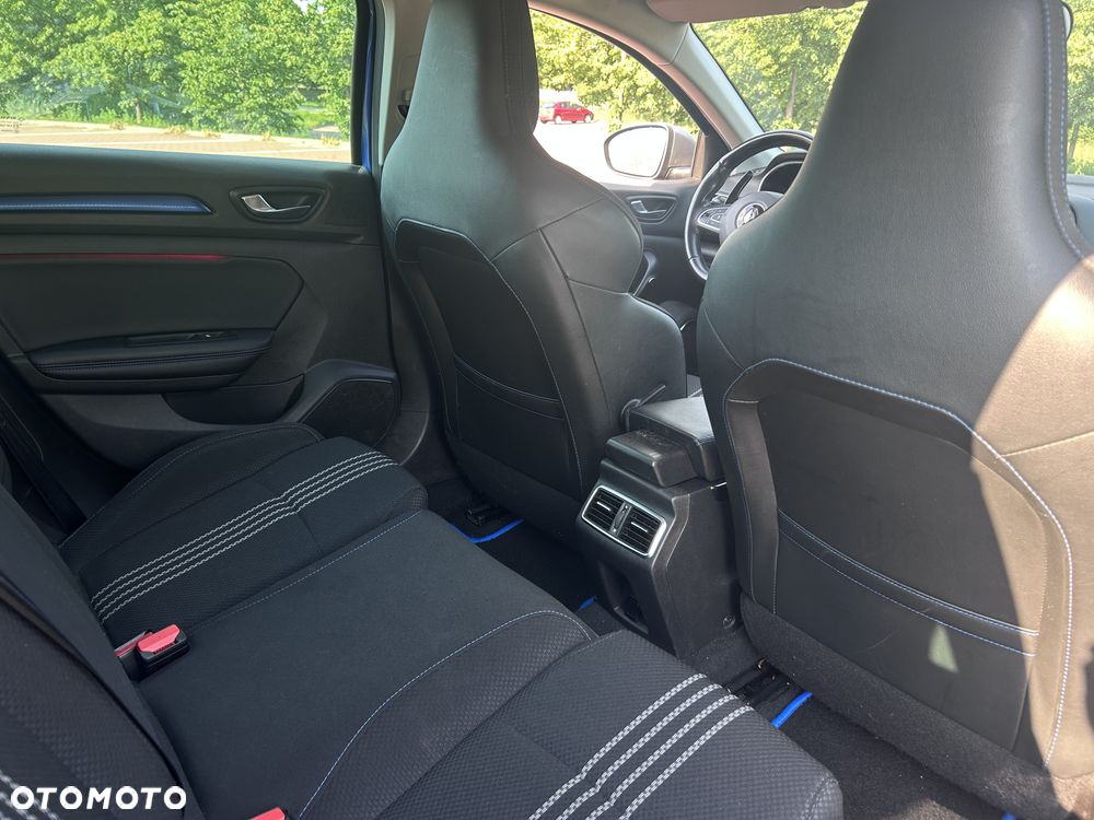 Renault Megane 1.6 dCi GT EDC - 8