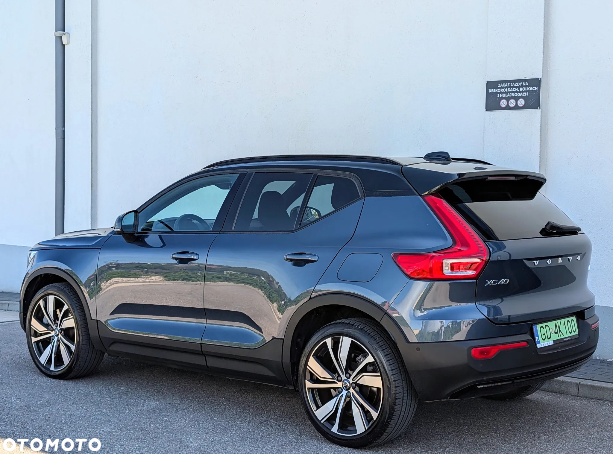 Volvo XC 40 82kWh P8 Recharge AWD Pro - 3