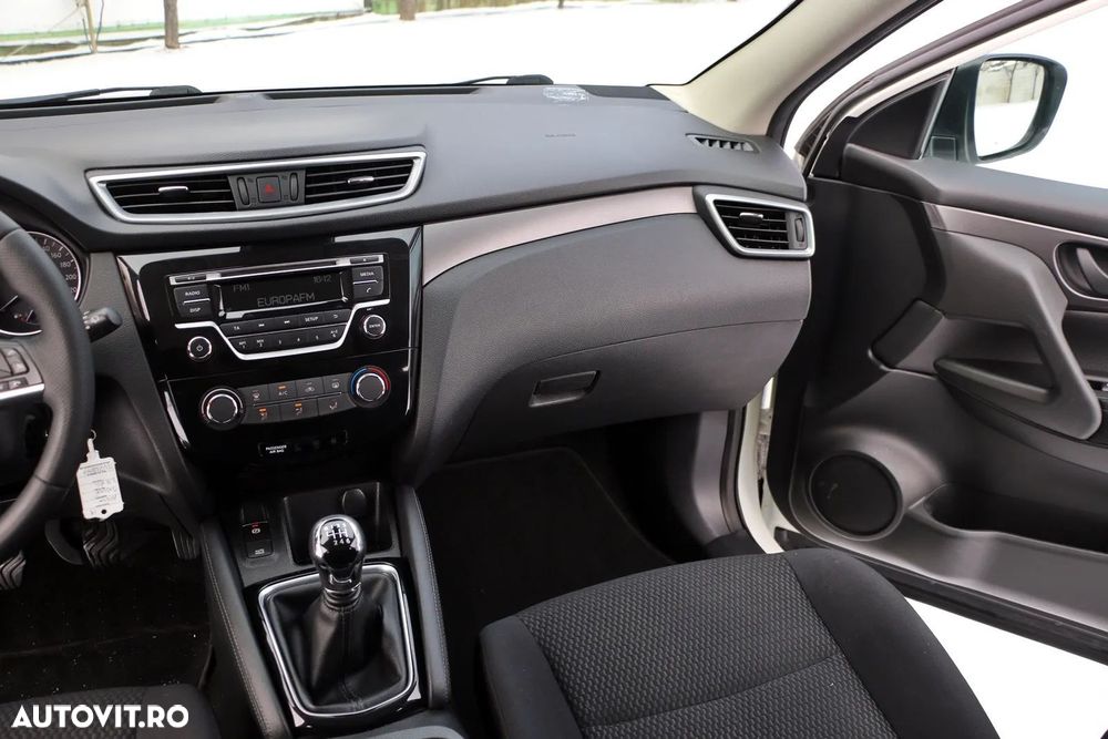 Nissan Qashqai 1.5 DCI TEKNA - 9