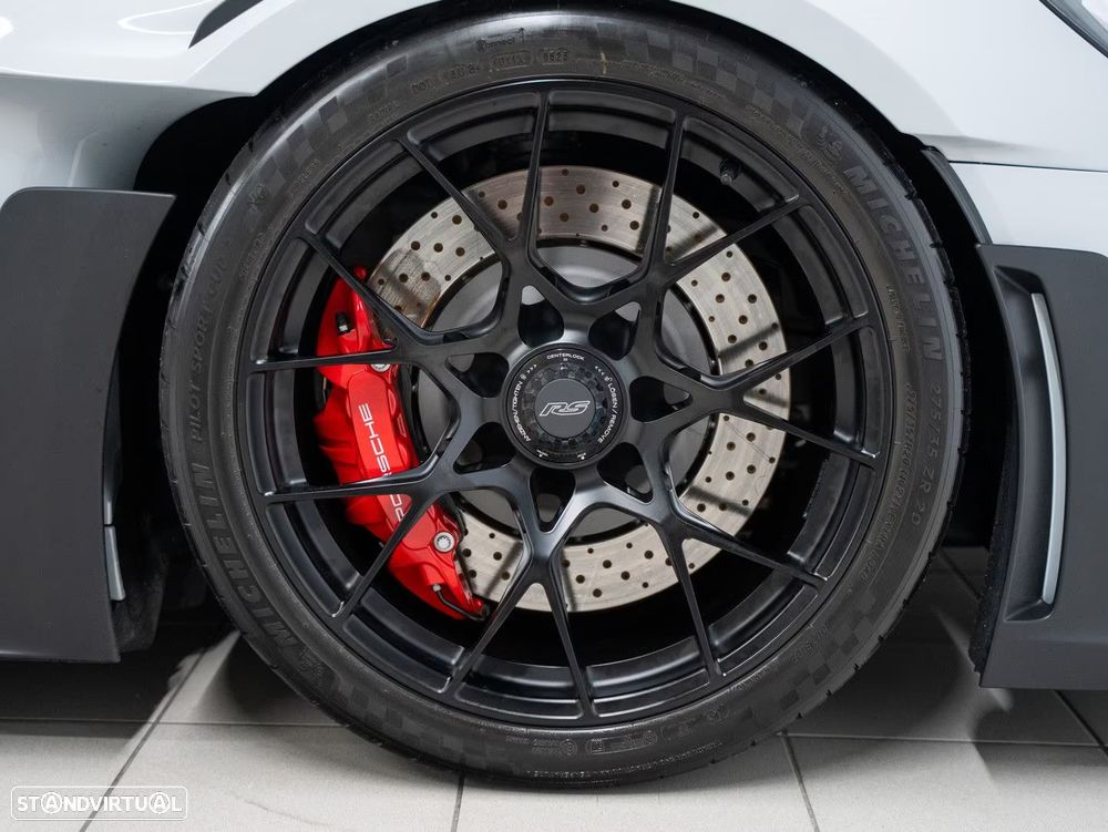 Porsche 911 (992) GT3 RS - 24