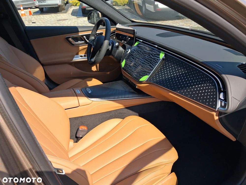 Mercedes-Benz Klasa E 300 de PHEV 4-Matic Avantgarde 9G-Tronic - 16