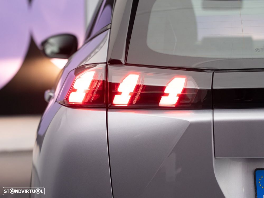 Peugeot 2008 1.2 PureTech Active Pack - 9
