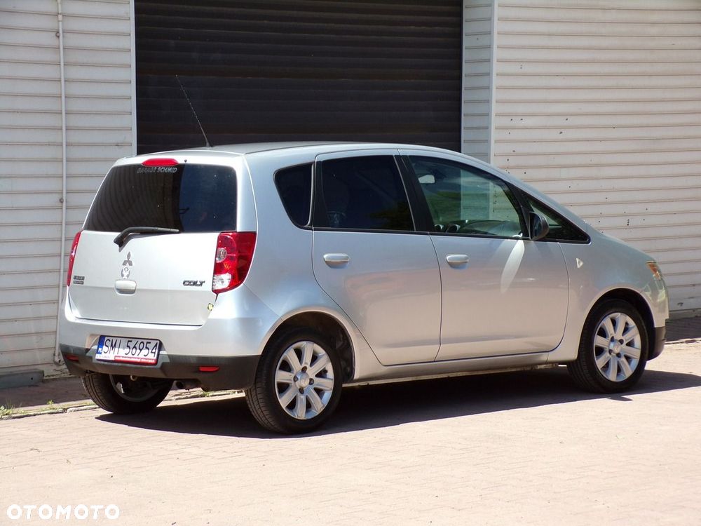 Mitsubishi Colt - 5