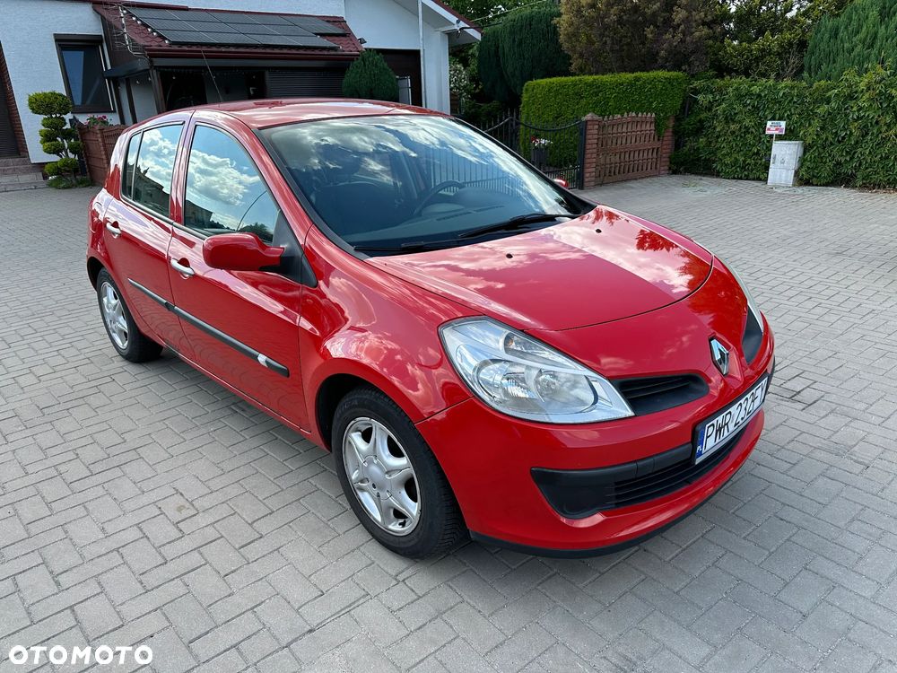 Renault Clio - 2