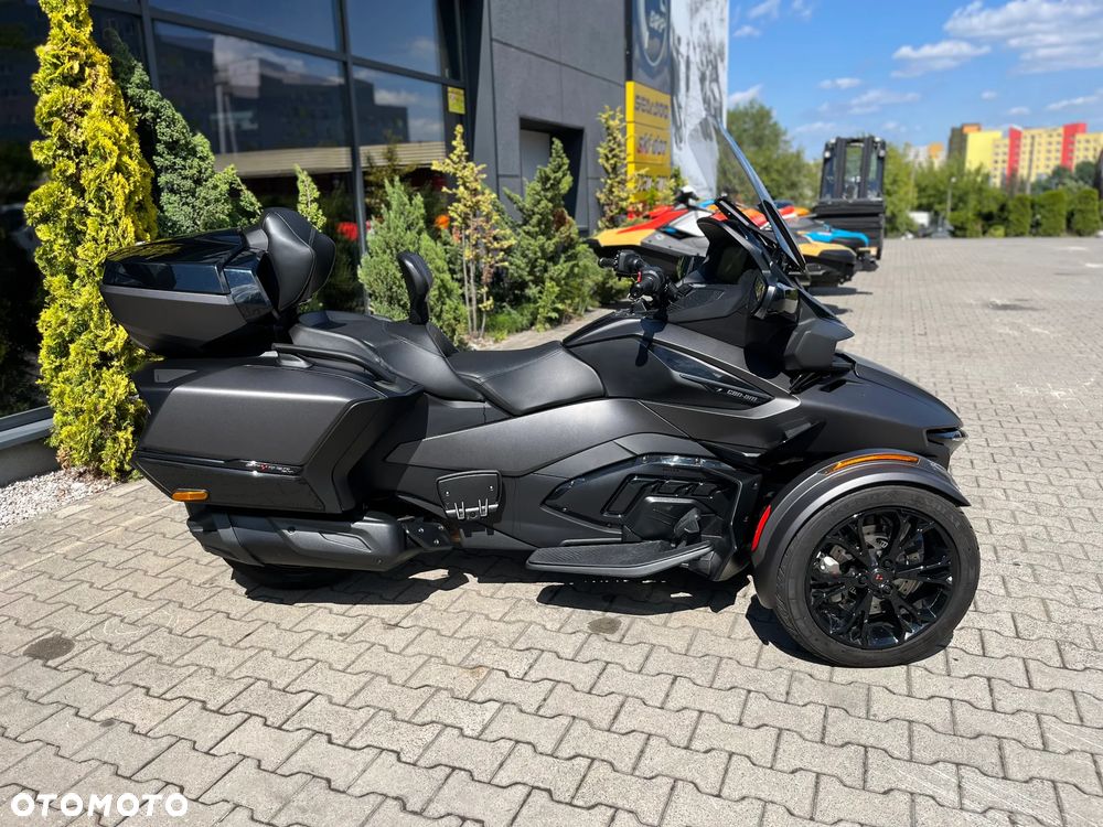 Can-Am Spyder - 7