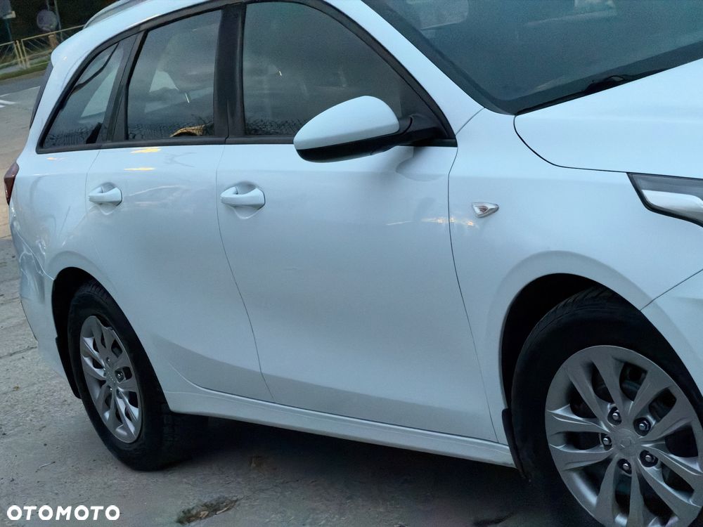 Kia Ceed 1.6 CRDi SCR M - 14