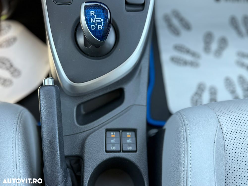Toyota Auris - 18