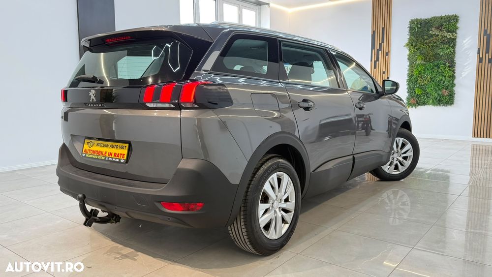 Peugeot 5008 - 5