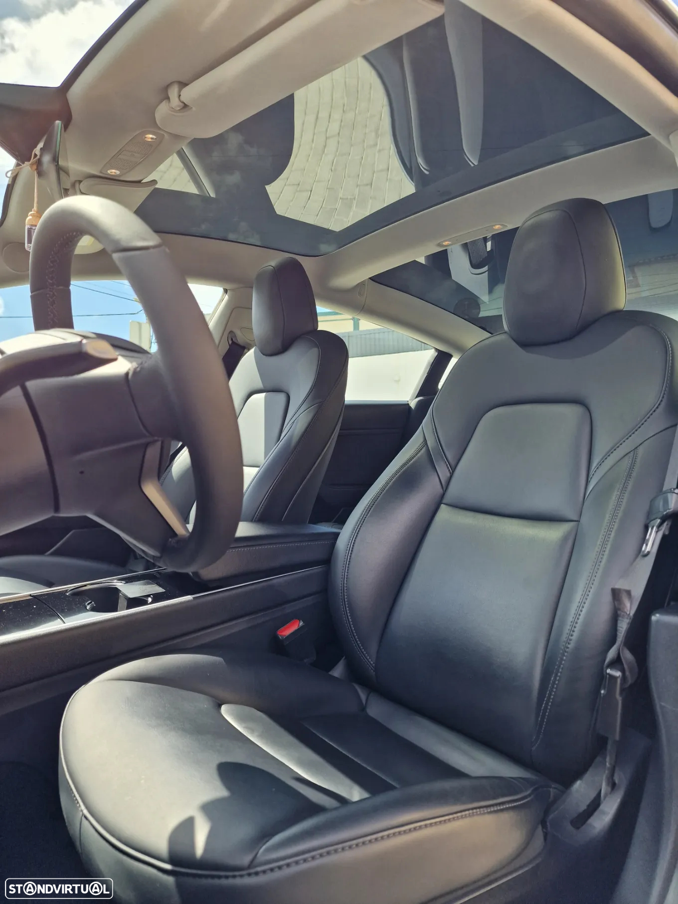 Tesla Model 3 - 14