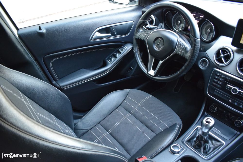 Mercedes-Benz GLA 180 CDI Urban - 21