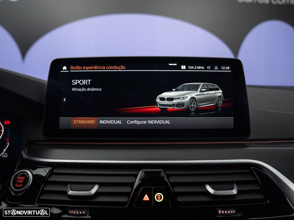 BMW 520 d Pack Desportivo M Auto - 34