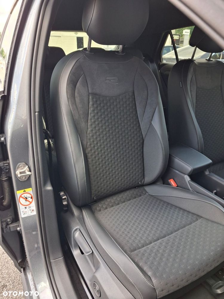 Volkswagen T-Roc 1.5 eTSI R-Line DSG - 17