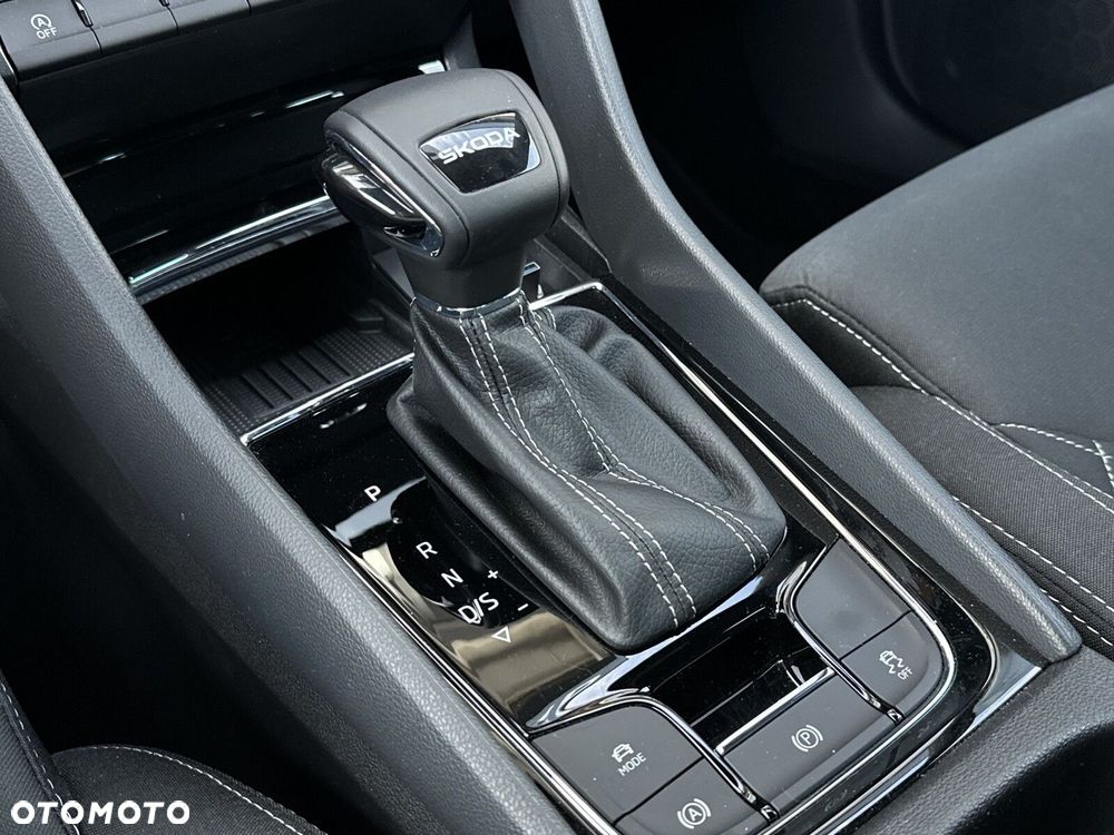 Skoda Karoq 1.5 TSI ACT Sportline DSG - 22