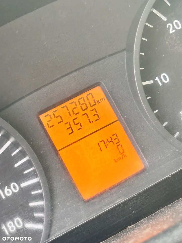 Mercedes-Benz Sprinter - 8