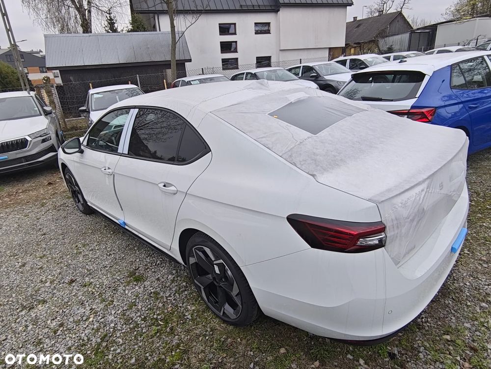 Skoda Superb 2.0 TSI Sportline DSG - 7