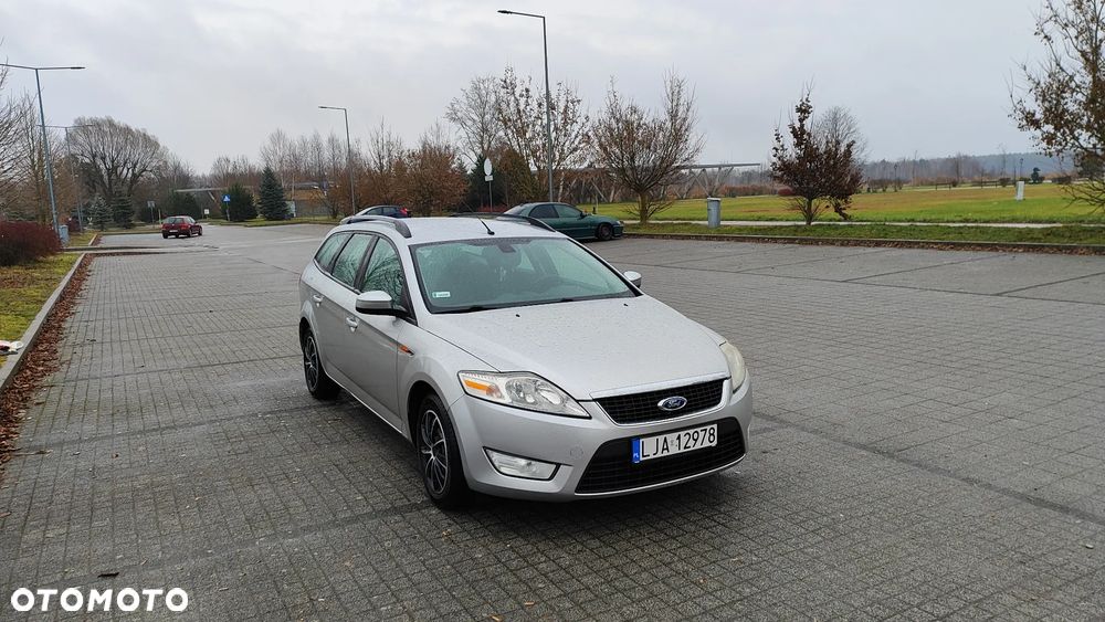 Ford Mondeo 2.0 TDCi Ambiente - 23