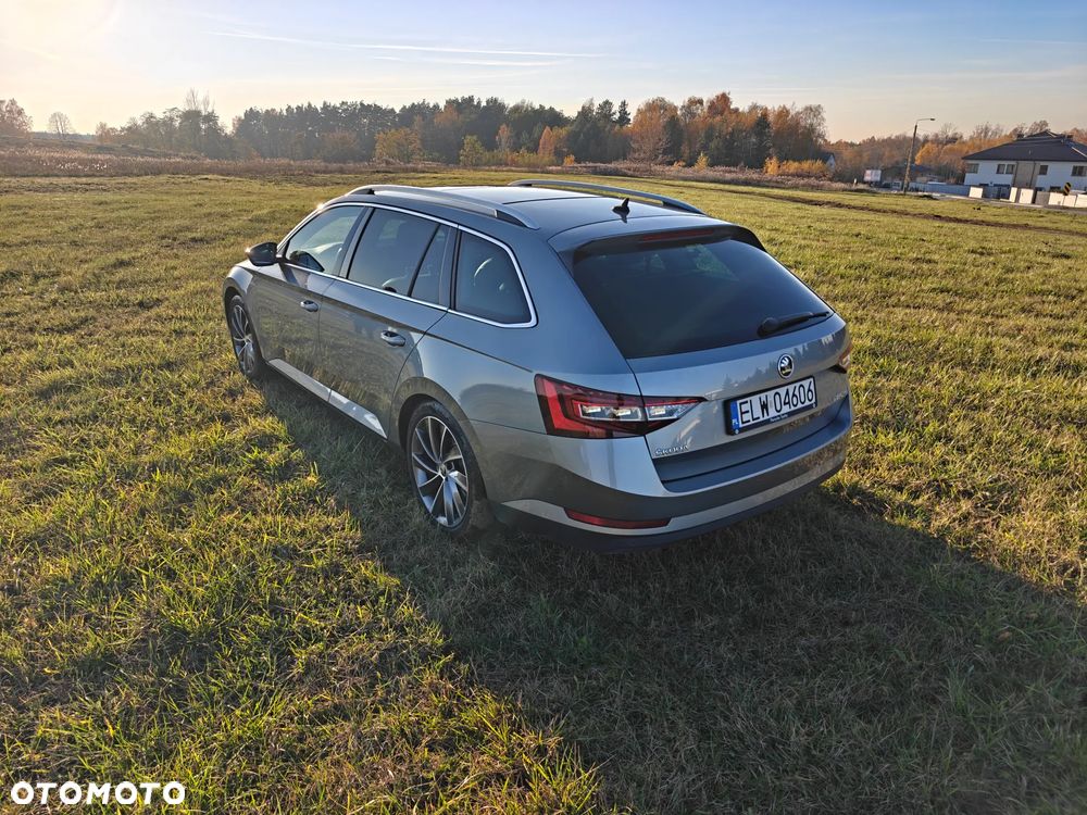 Skoda Superb Combi 2.0 TDI L&K - 5