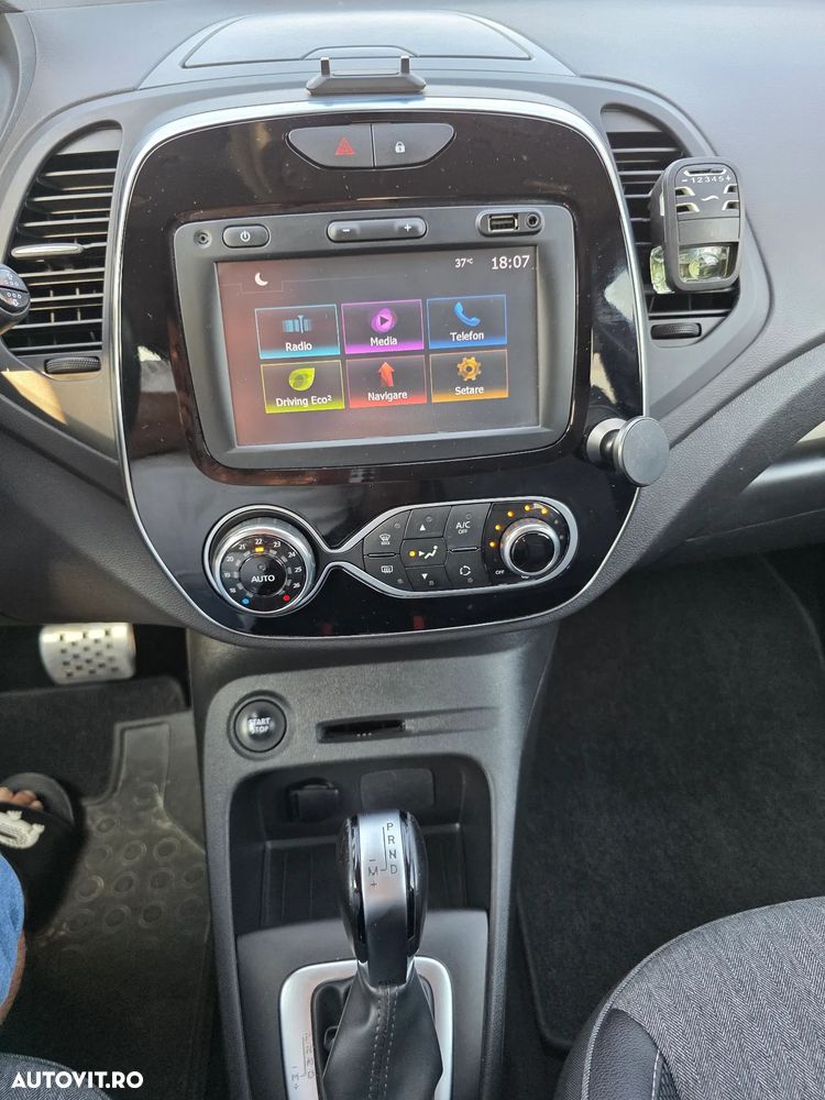 Renault Captur TCe 120 EDC Helly Hansen - 24