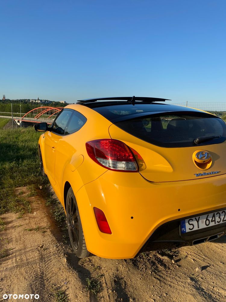 Hyundai Veloster 1.6 Premium - 10