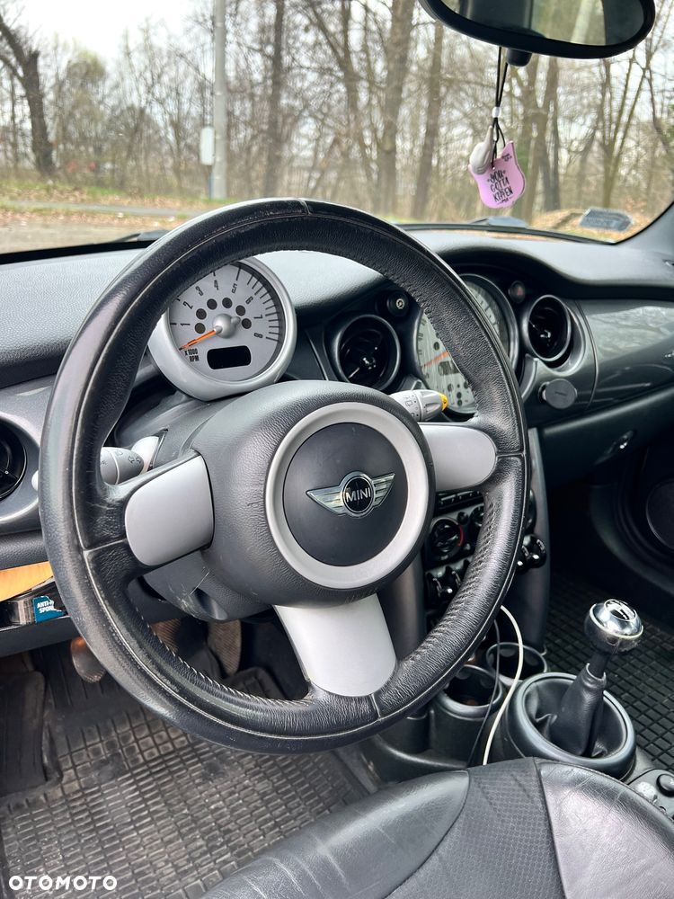 MINI Cooper Standard - 8