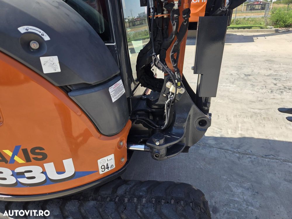 Hitachi ZX33U-6, 2023, 1.905 ore, Masa operationala 3,7 tone, CUPLA RAPIDA HIDRAULICA si 3 CUPE NOI, Lama nivelare, ad sapare 3,5m, latime 1,55m, aer conditionat, antifurt, inst picon, ridica 2,7t, posibil leasing 4 ani, PROMOTIE 36.900 EUR+Tva - 12