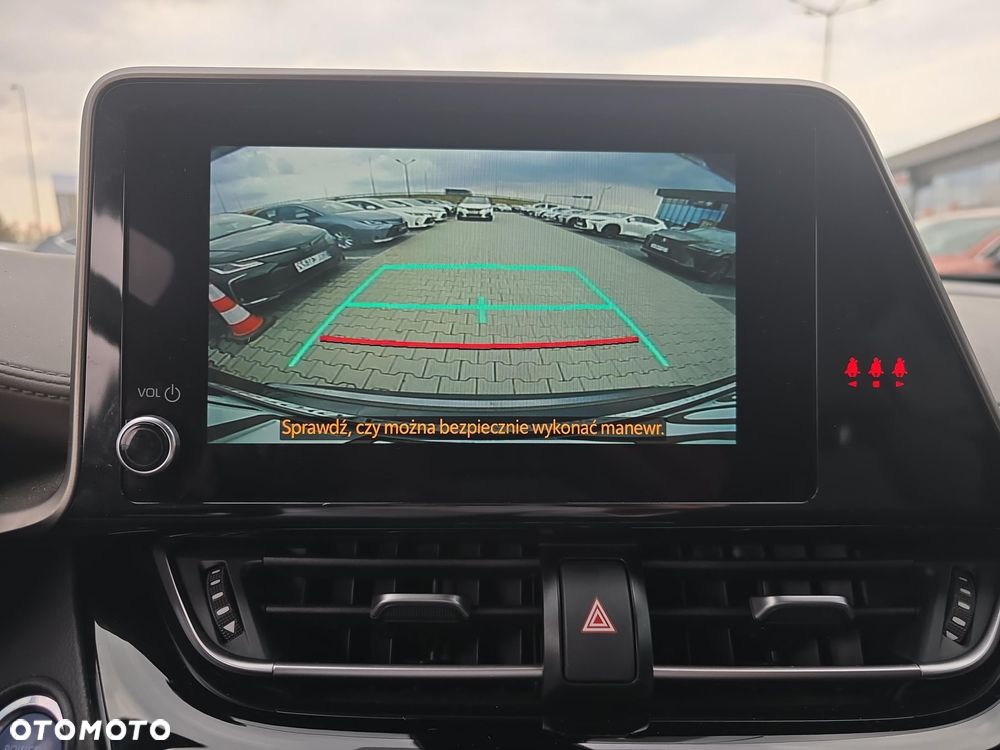 Toyota C-HR 2.0 Hybrid Executive - 18