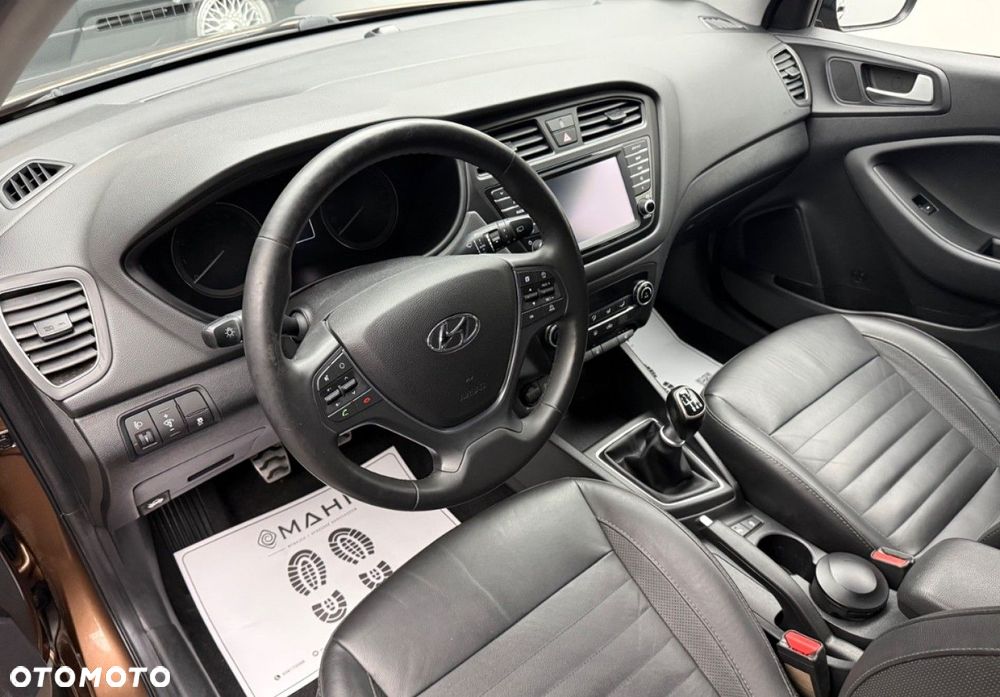 Hyundai i20 - 23