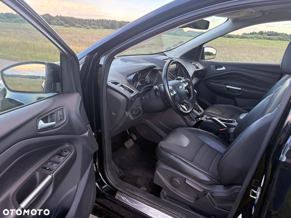 Ford Kuga 2.0 TDCi 4WD Titanium Plus - 24