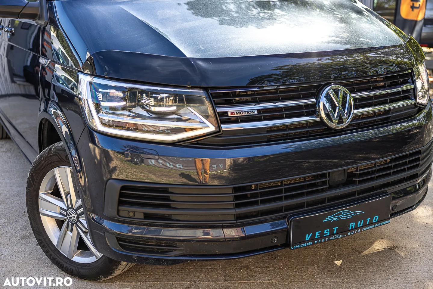 Volkswagen Multivan - 22
