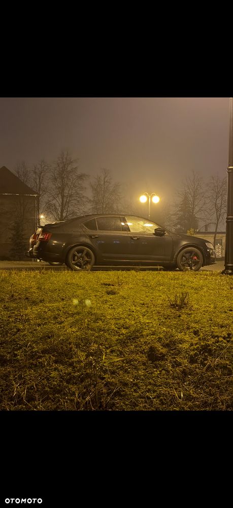 Skoda Octavia 2.0 TSI RS - 11