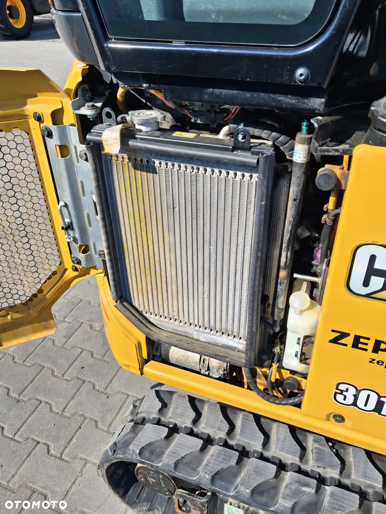 Caterpillar 301.8 - 10