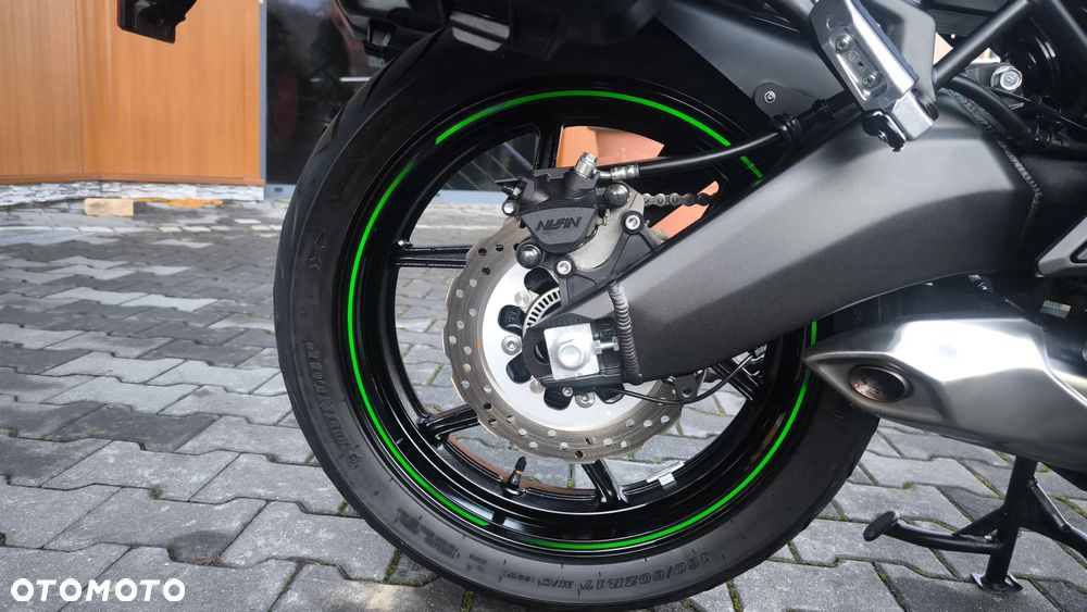 Kawasaki Versys 650 - 36