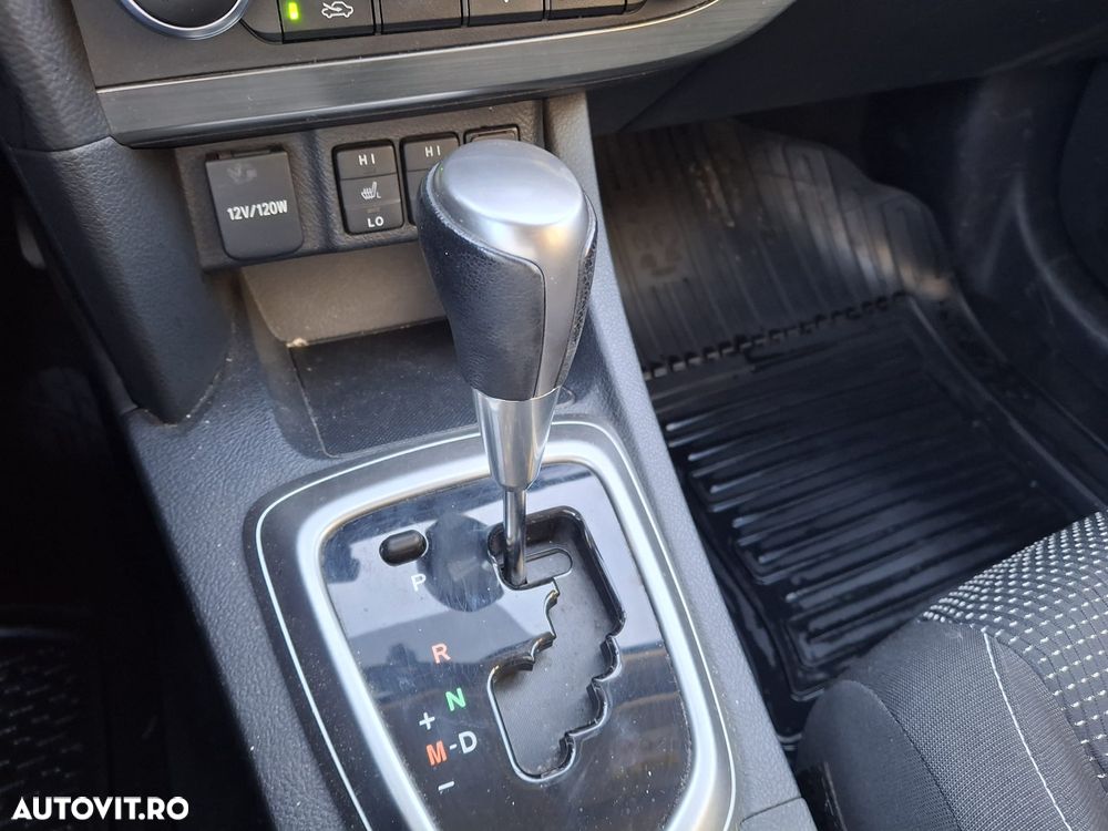 Toyota Auris 1.6 L Valvematic CVT Luna - 9