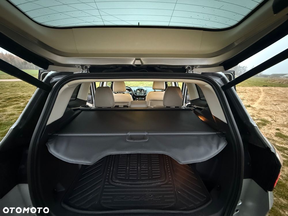 Ford Escape 2.0 EcoBoost AWD Titanium - 26