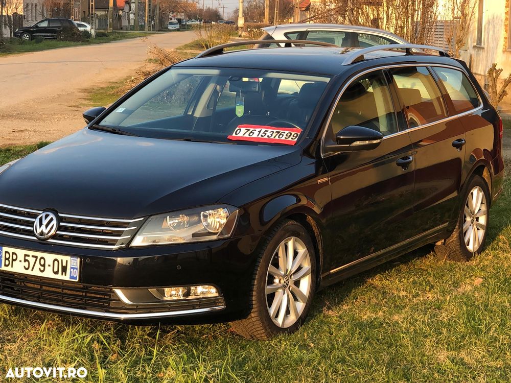 Volkswagen Passat - 1