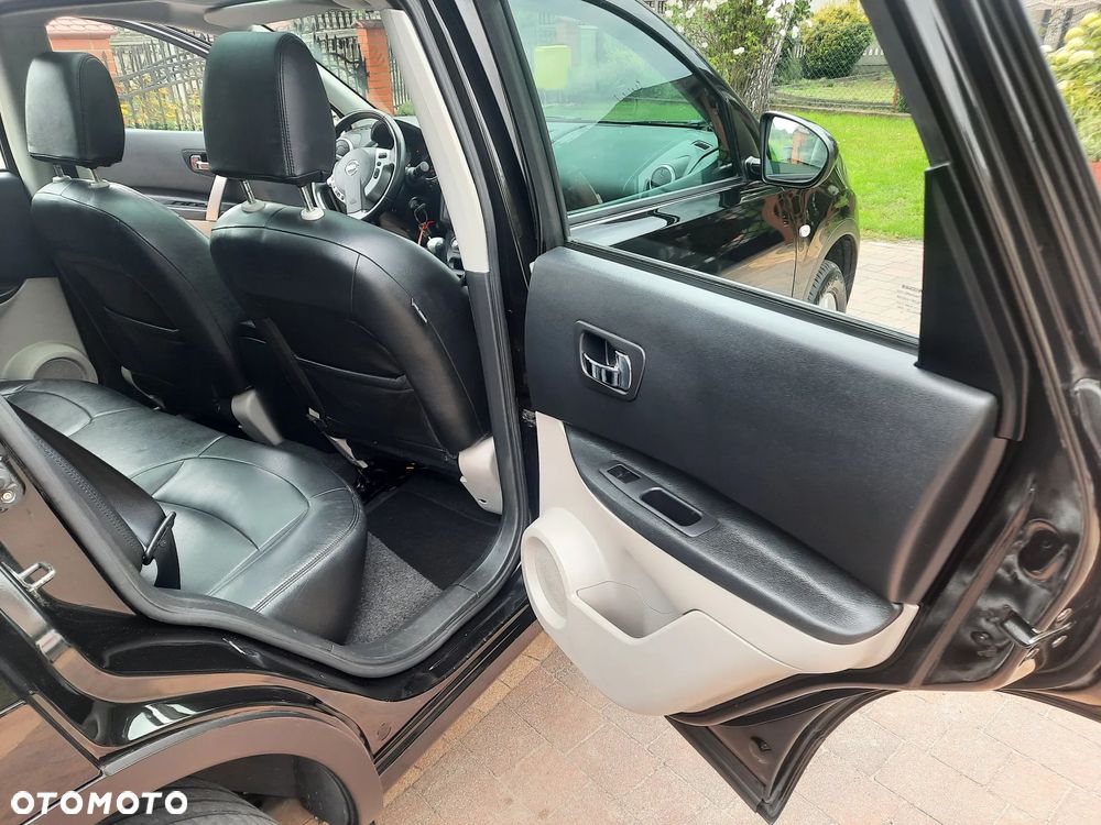 Nissan Qashqai - 11