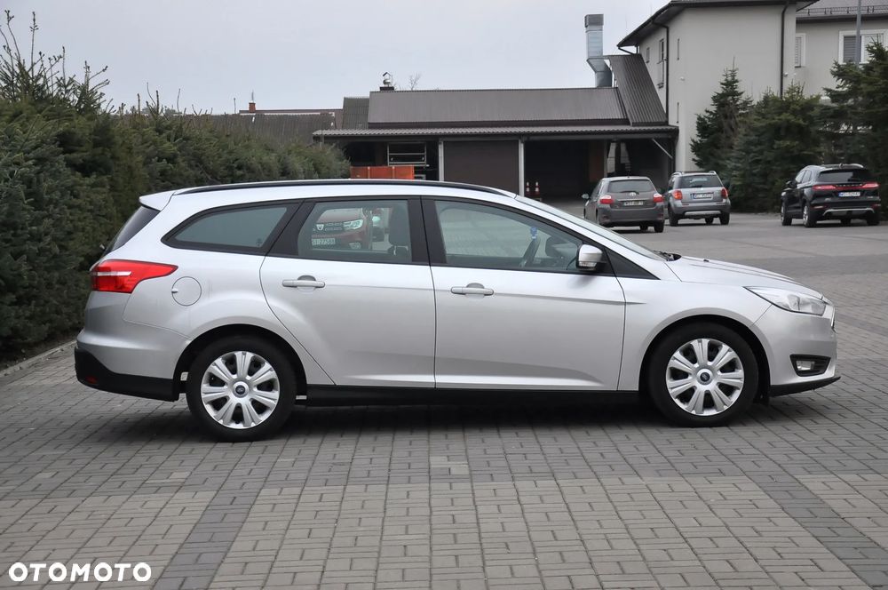 Ford Focus 1.5 TDCi DPF Start-Stopp-System Business - 10