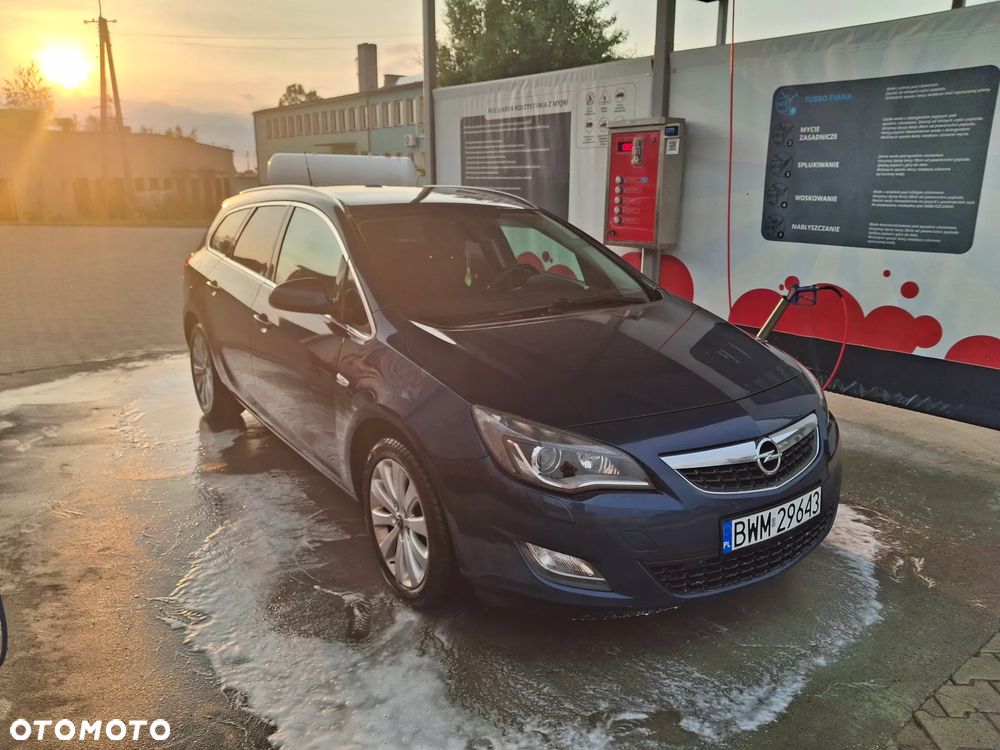 Opel Astra 1.4 T Cosmo - 2