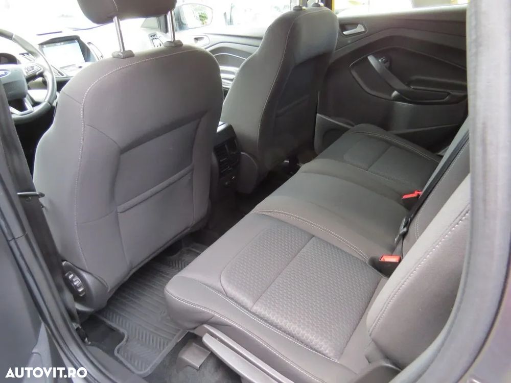 Ford Kuga 1.5 EcoBoost 4x4 Aut. Titanium - 13