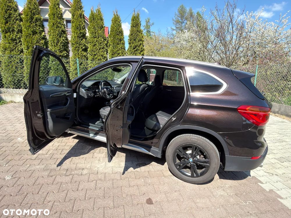 BMW X1 xDrive18d xLine - 7